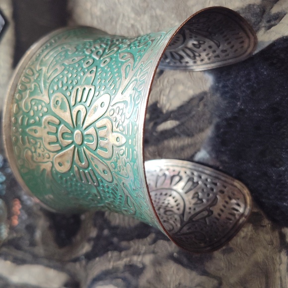 Stunning teal floral cuff bracelet - Picture 3 of 6